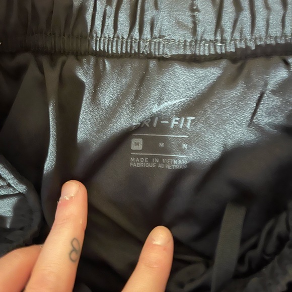 Nike Black Drifit Running Shorts - Picture 2 of 3
